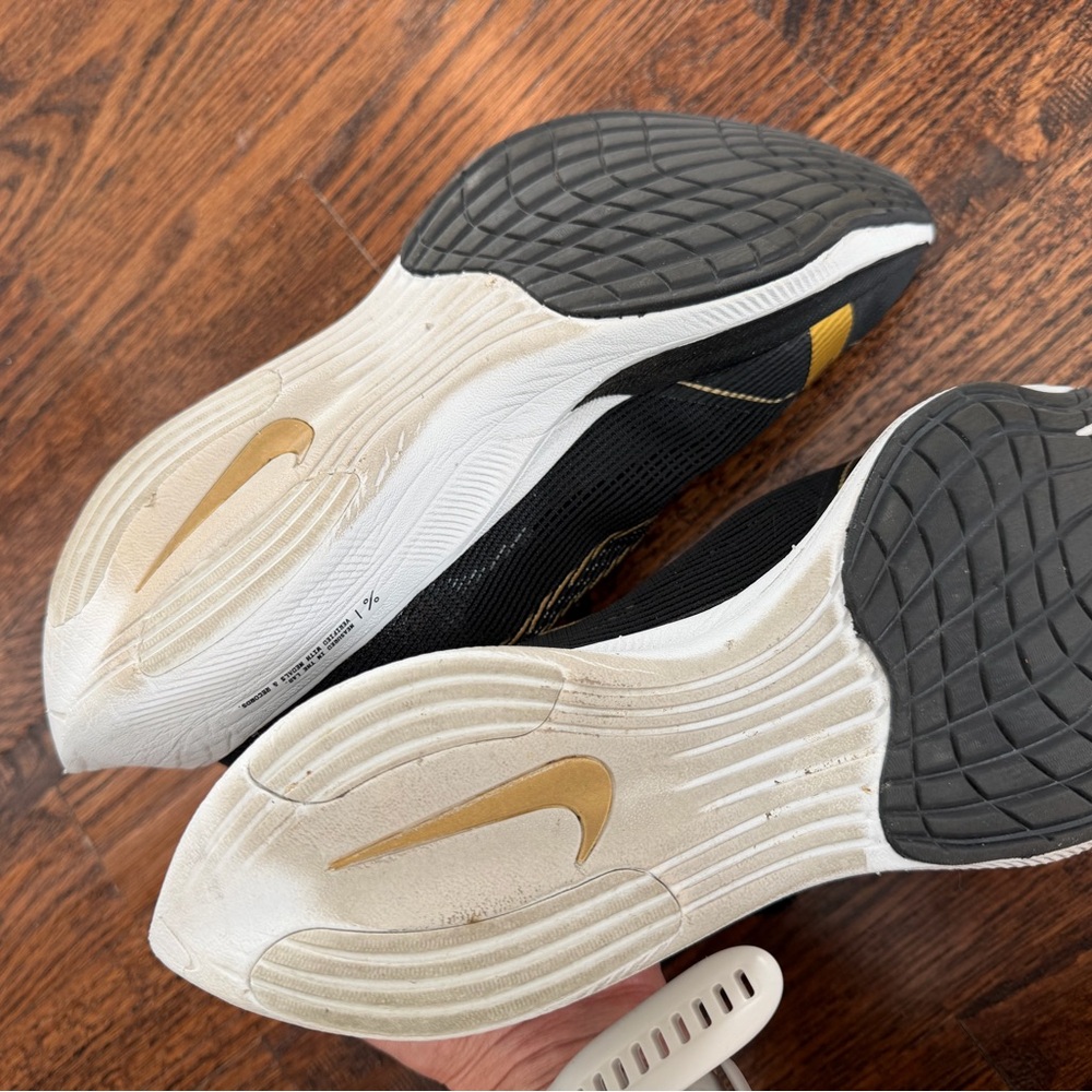 Nike Vaporfly 2 Racers - Picture 5 of 7